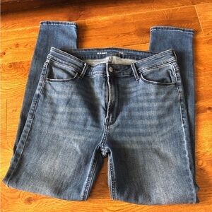 Old Navy high- rise super skinny stretch jeans in size 12